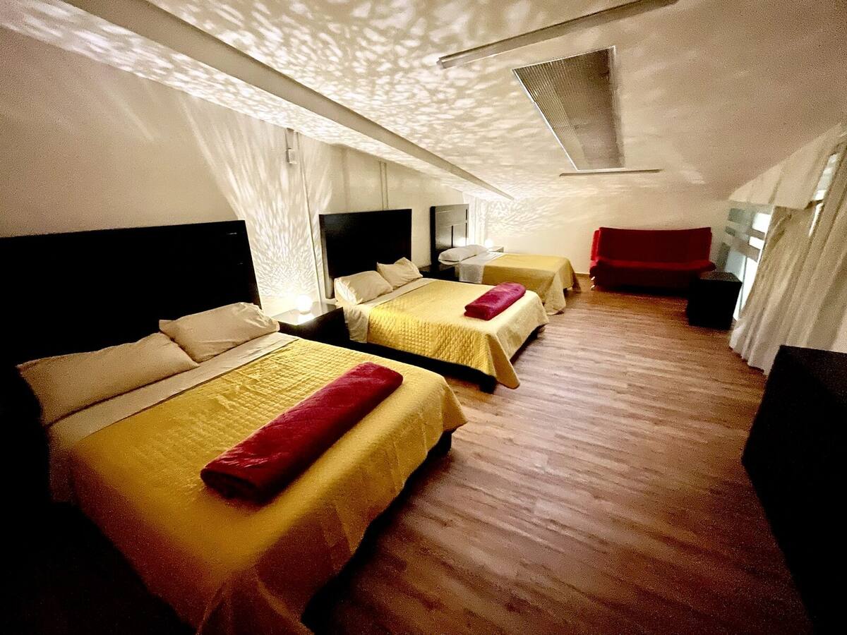 Room 2 Bed + Double Bed + Sofa Bed